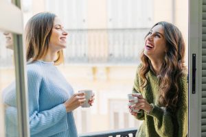 पड़ोसियों व परिचितों से कैसे डील करें?