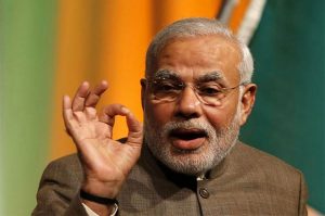 चारों तरफ मोदी– मंत्री गायब