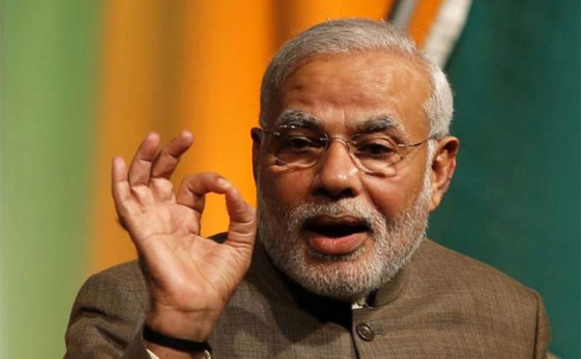 चारों तरफ मोदी– मंत्री गायब