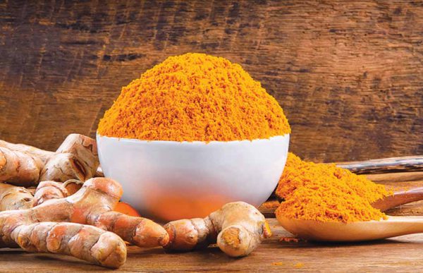 हलदी के ये लाभ हर किसी के लिए हैं बेहद फायदेमंद