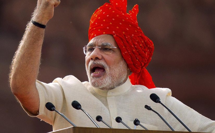 लालकिले का भाषण : लड़खड़ाने लगा है नरेन्द्र मोदी का आत्मविश्वास