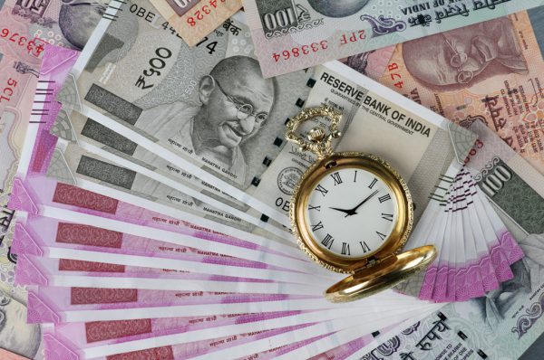 7वां वेतन आयोग : केंद्रीय कर्मचारियों को कब से मिलेगी बढ़ी हुई सैलरी