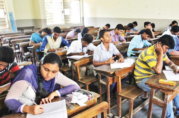 कोचिंग संस्थान को ले कर सरकार की नई नियमावली,जानें इस के प्लस माइनस