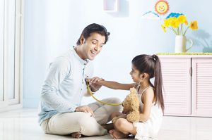 बातूनी बच्चों से कैसे निबटें, आप भी जानिए