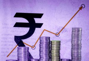 गिरती अर्थव्यवस्था