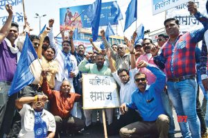 politics-in-india-retirement-in-62-idea-to-make-reservation-weak