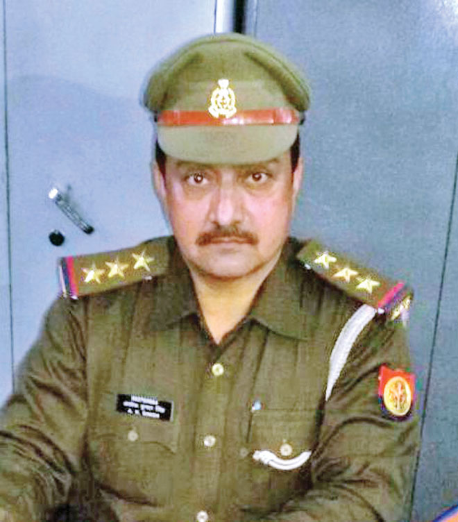 InspectorAshokKumarSingh Sarita Magazine