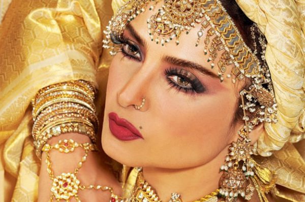 बढ़ती उम्र में भी रहेगी खूबसूरती बरकरार, जानें कैसे