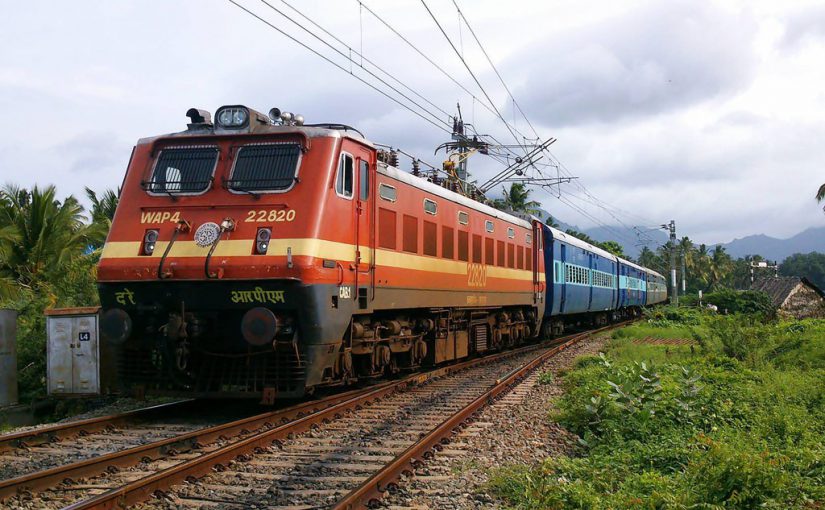 ट्रेन में सफर के दौरान मशहूर रेस्टोरेंट से खाना मंगा सकेंगे यात्री