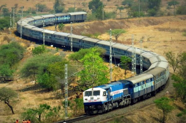 रेल यात्रियों के लिये एक और काम की खबर, जरा ध्यान से पढ़ें