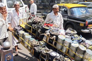 मुंबई में डिब्बावालों ने बंद की टिफिन सर्विस, क्या हैं इसके नुकसान