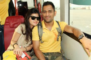 धोनी के जन्मदिन पर साक्षी ने कुछ इस तरीके से दी बधाई