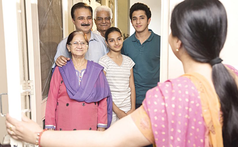जातिवाद का जहर और आधुनिक शैली का दिखावा