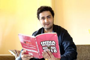 bollywood director dinesh soi get rewarded by india book of records