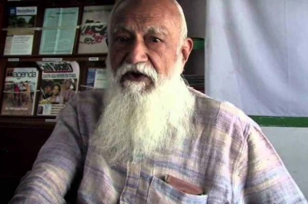 स्वामी सानंद की मौत से स्वच्छ गंगा अभियान पर घिरी भाजपा