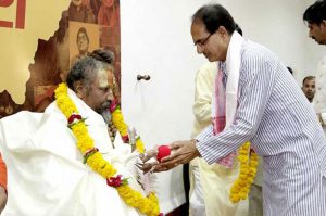 special benefits to pandits by shivraj government