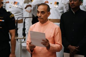 अथ: महामंत्री सत्यपाल महाराज उवाच : हिंसक वैदिक युग में लौटें