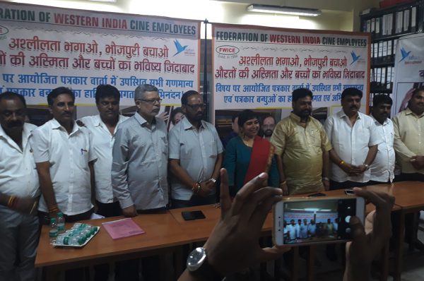 एक जनवरी से भोजपुरी फिल्में और संगीत हो जाएगा “अश्लीलता मुक्त”