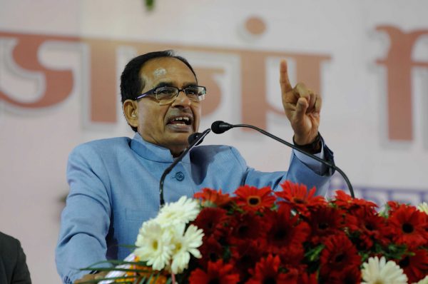 शिवराज हैं भाजपा की कमजोर कड़ी