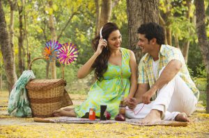ऐसे समझे अट्रैक्शन और प्यार को