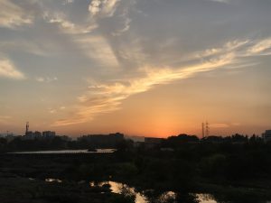 चुभ जाता है बस, सच जो तीखा कहता हूं…
