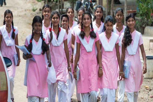 हक न मांगें बेटियां!
