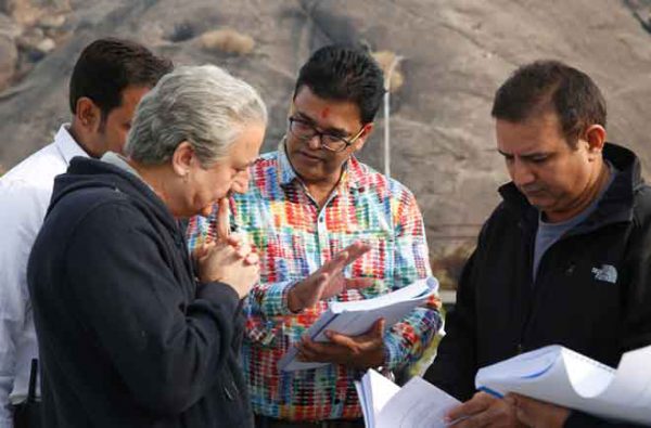 Director-Ashok-Nanda-with-Anupam-Kher-and-Kumud-Mishra-explaining-scene-on-set-of-movie-One-Day-00