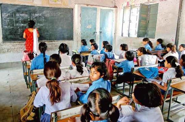पाइलेट प्रोजेक्ट में भारी पड़ा शिक्षा मंत्री की जिला