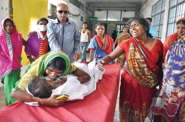 सरकारी इलाज है लाइलाज