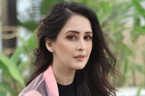 नच बलिए 9: इस एक्ट्रेस ने शो में हिस्सा लेने के लिए एक्स को किया कौल तो मिला ये जवाब