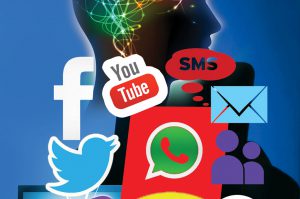डिजिटल प्लेटफौर्मों से डरी सरकार