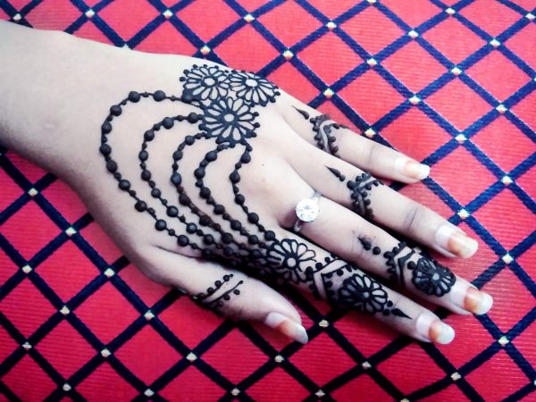 stylish-jewellery-henna-mehndi-design-8