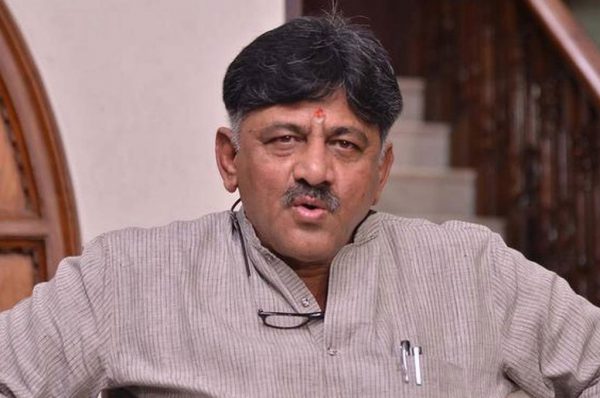 कांग्रेस के ‘संकटमोचक’ खुद संकट में फंसे, डीके शिवकुमार ऐसे बने कांग्रेस के चहेते नेता