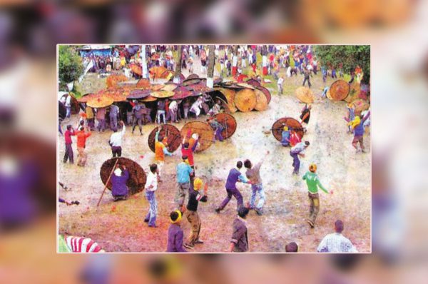 खून से खेलता धर्म