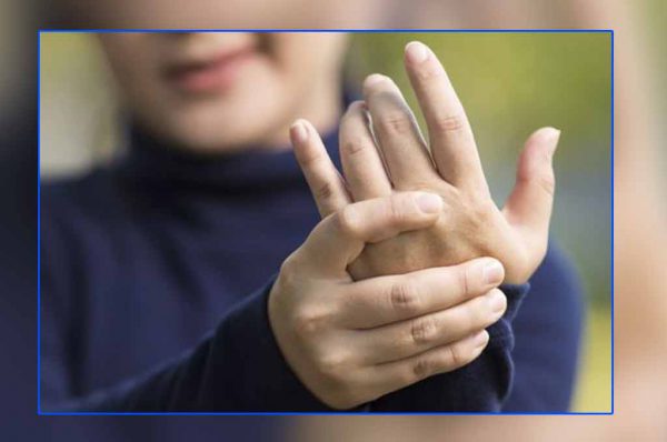 Osteoporosis : कमजोर न होने दें हड्डियां