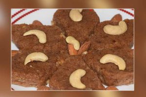फेस्टिवल स्पेशल 2019: ऐसे बनाएं ब्रैड फ्रूटी बरफी