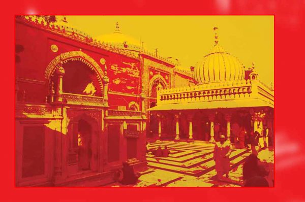 निजामुद्दीन दरगाह : जियारत के नाम पर लूट और फरेब