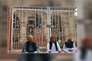 उन्नाव कांड : प्रेम कहानी की आड़ में वीभत्सता दबाने की कोशिश