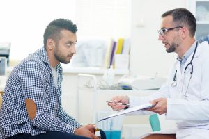 भूलकर भी डौक्टर से कभी न छिपाएं ये 5 समस्याएं