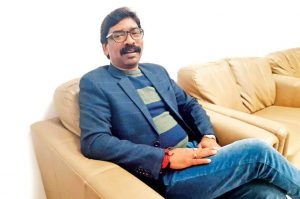 हेमंत सोरेन की चुनौती और भाजपा