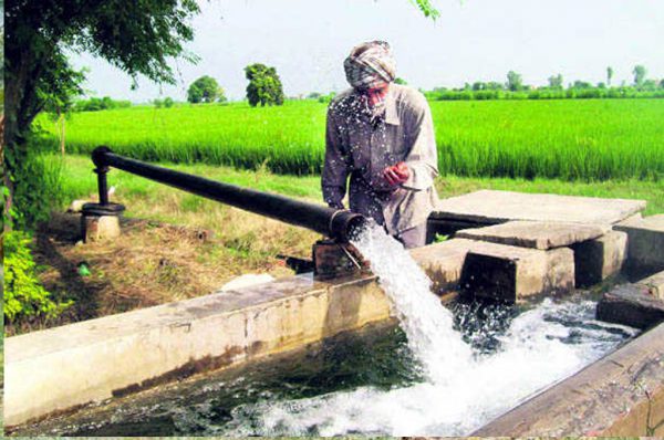 भूमिगत पानी का मालिक कौन किसान या सरकार?