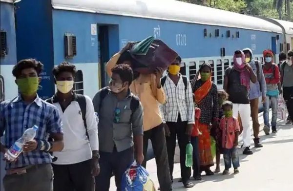 श्रमिक स्पेशल ट्रेनें- मजदूरों की मुसीबतों का अंत नहीं