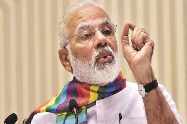 लोकल की बात और विदेशी कंपनियों का साथ
