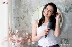 इन घरेलू टिप्स से बढ़ाएं रूखे बालों की चमक