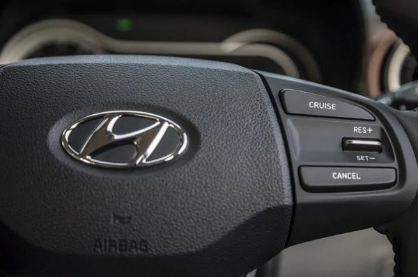 Hyundai #AllRoundAura: तकनीक में है शानदार