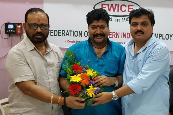 शूटिंग शुरू करने को लेकर सरकार की इस गाइडलाइन पर हैं  FWICE को आपत्ति