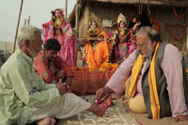 ‘द होली फिश : मोक्ष दिलाने के नाम पर धर्म के ठेकेदारों के खेल पर करारी चोट