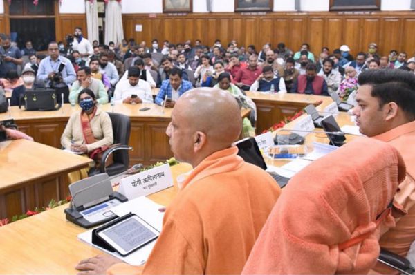 चुनावी साल में युवा, महिला और विकास पर केंद्रित है उत्तर प्रदेश का ‘योगी बजट’