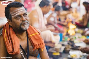 पुजारियों को सरकारी दानदक्षिणा क्यों
