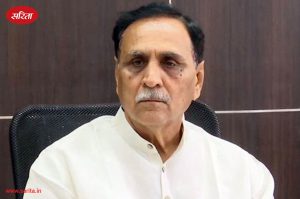 मूर्खता होगी व्यर्थ में मुख्यमंत्री बदलना